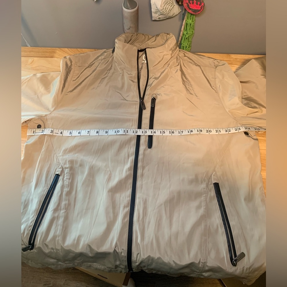 Tumi Men’s Rain Jacket Size XL Beige Color - Picture 7 of 16